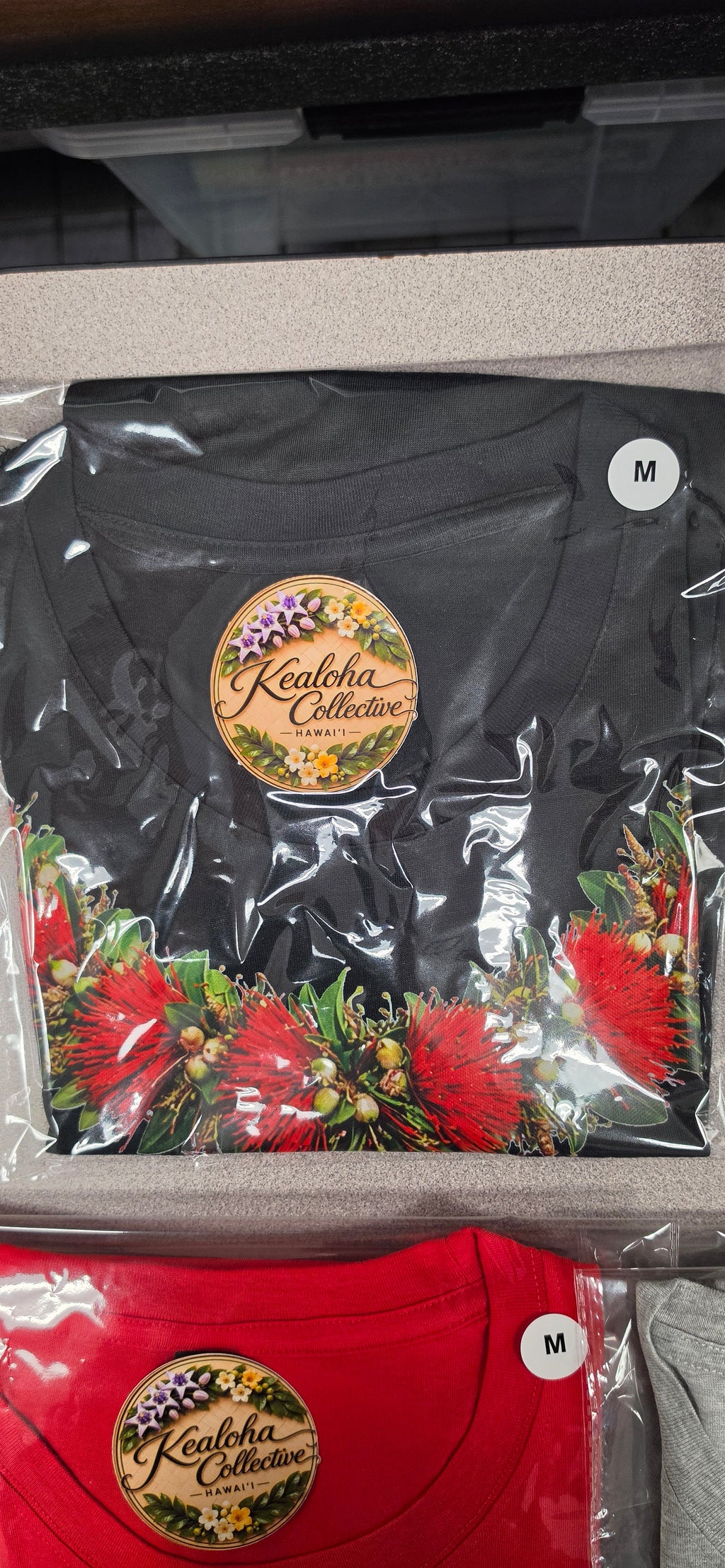 Shirt. Lei Print.